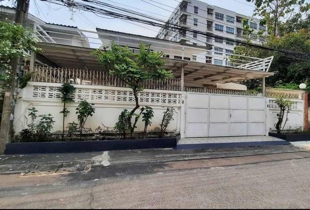 ประกาศฟรี! ซื้อ-ขาย-เช่า คอนโด บ้าน ทาวน์โฮม ที่ดิน และพื้นที่เชิงพาณิชย์ทั่วประเทศไทย ทุกทำเล ทุกงบประมาณ ไม่มีค่าใช้จ่าย ลงง่าย ขายไว เข้าถึงผู้ซื้อโดยตรง 2 522329pic1.jpg