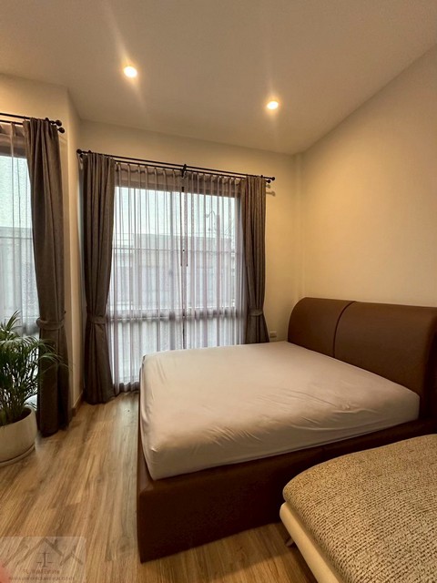 ประกาศฟรี! ซื้อ-ขาย-เช่า คอนโด บ้าน ทาวน์โฮม ที่ดิน และพื้นที่เชิงพาณิชย์ทั่วประเทศไทย ทุกทำเล ทุกงบประมาณ ไม่มีค่าใช้จ่าย ลงง่าย ขายไว เข้าถึงผู้ซื้อโดยตรง 4 522315pic3.jpg