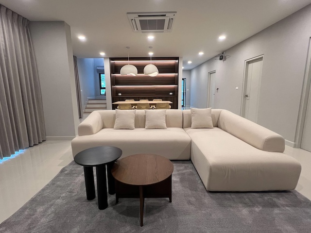 ประกาศฟรี! ซื้อ-ขาย-เช่า คอนโด บ้าน ทาวน์โฮม ที่ดิน และพื้นที่เชิงพาณิชย์ทั่วประเทศไทย ทุกทำเล ทุกงบประมาณ ไม่มีค่าใช้จ่าย ลงง่าย ขายไว เข้าถึงผู้ซื้อโดยตรง 3 520596pic2.jpg