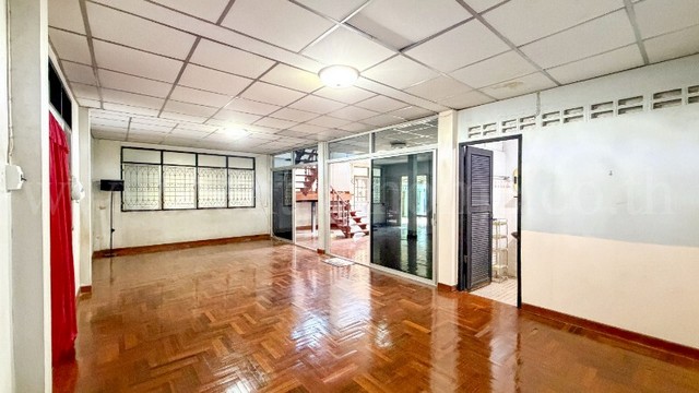 ประกาศฟรี! ซื้อ-ขาย-เช่า คอนโด บ้าน ทาวน์โฮม ที่ดิน และพื้นที่เชิงพาณิชย์ทั่วประเทศไทย ทุกทำเล ทุกงบประมาณ ไม่มีค่าใช้จ่าย ลงง่าย ขายไว เข้าถึงผู้ซื้อโดยตรง 5 294636pic4.jpg