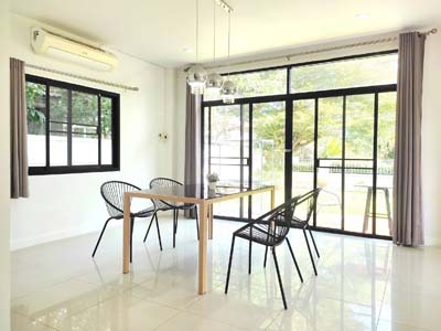 ประกาศฟรี! ซื้อ-ขาย-เช่า คอนโด บ้าน ทาวน์โฮม ที่ดิน และพื้นที่เชิงพาณิชย์ทั่วประเทศไทย ทุกทำเล ทุกงบประมาณ ไม่มีค่าใช้จ่าย ลงง่าย ขายไว เข้าถึงผู้ซื้อโดยตรง 5 318969pic4.jpg
