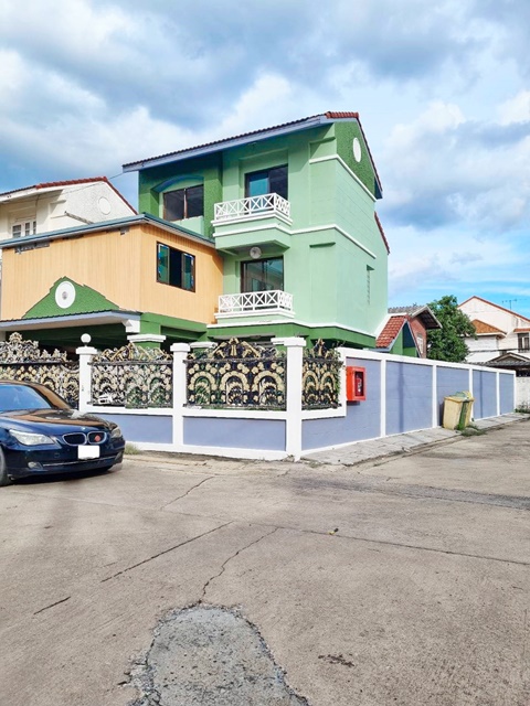 ประกาศฟรี! ซื้อ-ขาย-เช่า คอนโด บ้าน ทาวน์โฮม ที่ดิน และพื้นที่เชิงพาณิชย์ทั่วประเทศไทย ทุกทำเล ทุกงบประมาณ ไม่มีค่าใช้จ่าย ลงง่าย ขายไว เข้าถึงผู้ซื้อโดยตรง 2 166533pic1.jpg