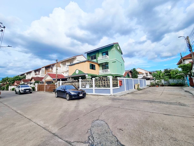 ประกาศฟรี! ซื้อ-ขาย-เช่า คอนโด บ้าน ทาวน์โฮม ที่ดิน และพื้นที่เชิงพาณิชย์ทั่วประเทศไทย ทุกทำเล ทุกงบประมาณ ไม่มีค่าใช้จ่าย ลงง่าย ขายไว เข้าถึงผู้ซื้อโดยตรง 4 166533pic3.jpg