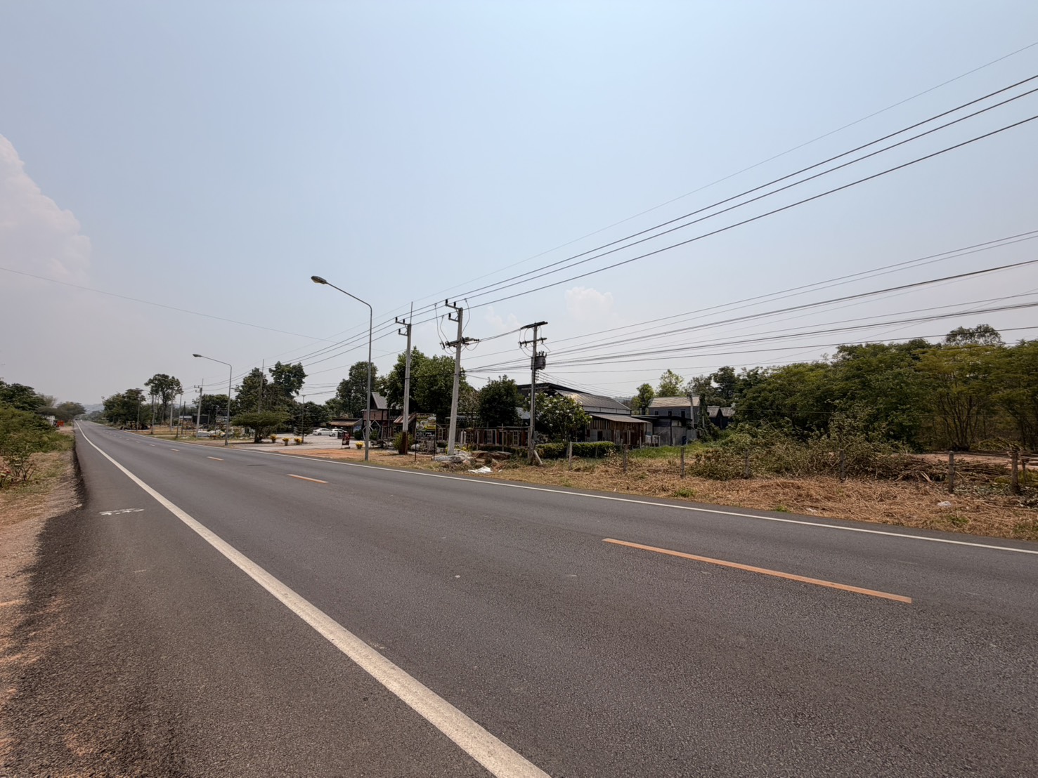 ประกาศฟรี! ซื้อ-ขาย-เช่า คอนโด บ้าน ทาวน์โฮม ที่ดิน และพื้นที่เชิงพาณิชย์ทั่วประเทศไทย ทุกทำเล ทุกงบประมาณ ไม่มีค่าใช้จ่าย ลงง่าย ขายไว เข้าถึงผู้ซื้อโดยตรง 3 319799pic2.jpg