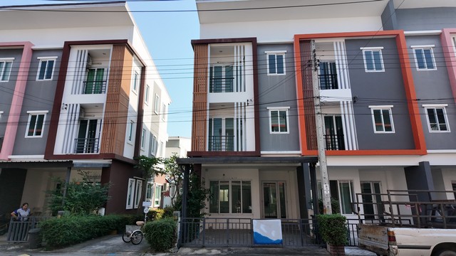 ประกาศฟรี! ซื้อ-ขาย-เช่า คอนโด บ้าน ทาวน์โฮม ที่ดิน และพื้นที่เชิงพาณิชย์ทั่วประเทศไทย ทุกทำเล ทุกงบประมาณ ไม่มีค่าใช้จ่าย ลงง่าย ขายไว เข้าถึงผู้ซื้อโดยตรง 2 263991pic1.jpg