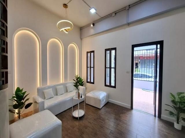 ประกาศฟรี! ซื้อ-ขาย-เช่า คอนโด บ้าน ทาวน์โฮม ที่ดิน และพื้นที่เชิงพาณิชย์ทั่วประเทศไทย ทุกทำเล ทุกงบประมาณ ไม่มีค่าใช้จ่าย ลงง่าย ขายไว เข้าถึงผู้ซื้อโดยตรง 5 274035pic4.jpg