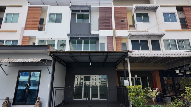 ประกาศฟรี! ซื้อ-ขาย-เช่า คอนโด บ้าน ทาวน์โฮม ที่ดิน และพื้นที่เชิงพาณิชย์ทั่วประเทศไทย ทุกทำเล ทุกงบประมาณ ไม่มีค่าใช้จ่าย ลงง่าย ขายไว เข้าถึงผู้ซื้อโดยตรง 2 264066pic1.jpg