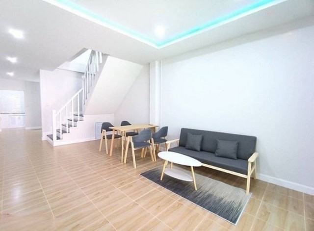 ประกาศฟรี! ซื้อ-ขาย-เช่า คอนโด บ้าน ทาวน์โฮม ที่ดิน และพื้นที่เชิงพาณิชย์ทั่วประเทศไทย ทุกทำเล ทุกงบประมาณ ไม่มีค่าใช้จ่าย ลงง่าย ขายไว เข้าถึงผู้ซื้อโดยตรง 4 472749pic3.jpg