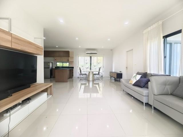 ประกาศฟรี! ซื้อ-ขาย-เช่า คอนโด บ้าน ทาวน์โฮม ที่ดิน และพื้นที่เชิงพาณิชย์ทั่วประเทศไทย ทุกทำเล ทุกงบประมาณ ไม่มีค่าใช้จ่าย ลงง่าย ขายไว เข้าถึงผู้ซื้อโดยตรง 4 319967pic3.jpg