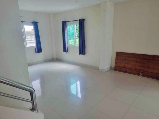 ประกาศฟรี! ซื้อ-ขาย-เช่า คอนโด บ้าน ทาวน์โฮม ที่ดิน และพื้นที่เชิงพาณิชย์ทั่วประเทศไทย ทุกทำเล ทุกงบประมาณ ไม่มีค่าใช้จ่าย ลงง่าย ขายไว เข้าถึงผู้ซื้อโดยตรง 5 17213pic4.jpg