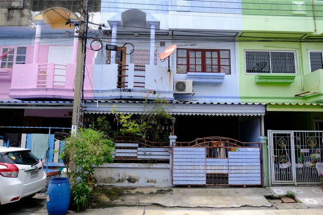 ประกาศฟรี! ซื้อ-ขาย-เช่า คอนโด บ้าน ทาวน์โฮม ที่ดิน และพื้นที่เชิงพาณิชย์ทั่วประเทศไทย ทุกทำเล ทุกงบประมาณ ไม่มีค่าใช้จ่าย ลงง่าย ขายไว เข้าถึงผู้ซื้อโดยตรง 4 305381pic3.jpg
