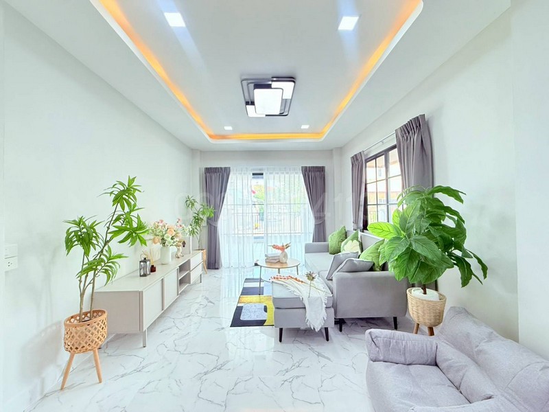 ประกาศฟรี! ซื้อ-ขาย-เช่า คอนโด บ้าน ทาวน์โฮม ที่ดิน และพื้นที่เชิงพาณิชย์ทั่วประเทศไทย ทุกทำเล ทุกงบประมาณ ไม่มีค่าใช้จ่าย ลงง่าย ขายไว เข้าถึงผู้ซื้อโดยตรง 4 320833pic3.jpg