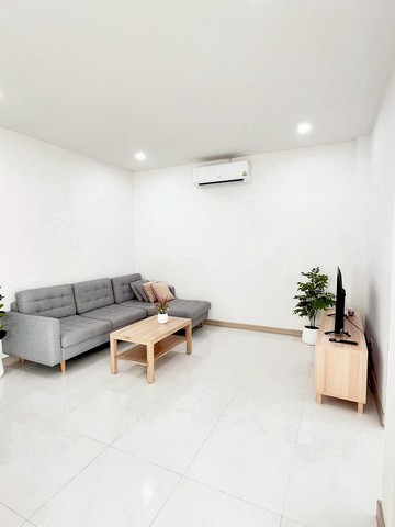 ประกาศฟรี! ซื้อ-ขาย-เช่า คอนโด บ้าน ทาวน์โฮม ที่ดิน และพื้นที่เชิงพาณิชย์ทั่วประเทศไทย ทุกทำเล ทุกงบประมาณ ไม่มีค่าใช้จ่าย ลงง่าย ขายไว เข้าถึงผู้ซื้อโดยตรง 3 272527pic2.jpg
