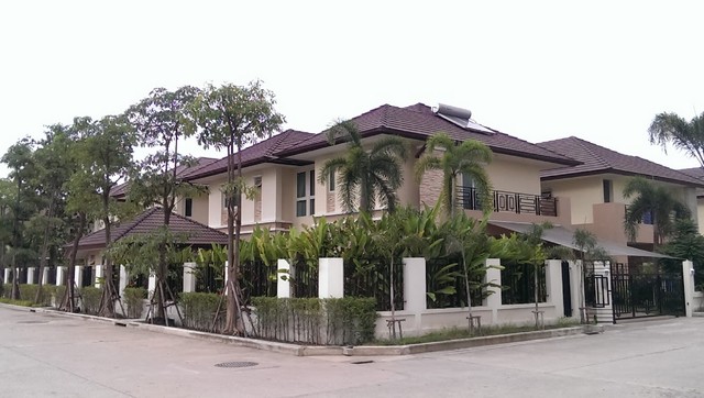 ประกาศฟรี! ซื้อ-ขาย-เช่า คอนโด บ้าน ทาวน์โฮม ที่ดิน และพื้นที่เชิงพาณิชย์ทั่วประเทศไทย ทุกทำเล ทุกงบประมาณ ไม่มีค่าใช้จ่าย ลงง่าย ขายไว เข้าถึงผู้ซื้อโดยตรง 2 166825pic1.jpg