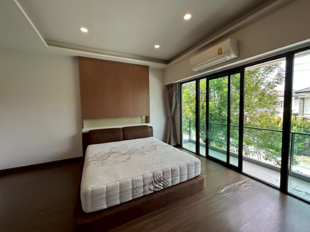 ประกาศฟรี! ซื้อ-ขาย-เช่า คอนโด บ้าน ทาวน์โฮม ที่ดิน และพื้นที่เชิงพาณิชย์ทั่วประเทศไทย ทุกทำเล ทุกงบประมาณ ไม่มีค่าใช้จ่าย ลงง่าย ขายไว เข้าถึงผู้ซื้อโดยตรง 5 322804pic4.jpg