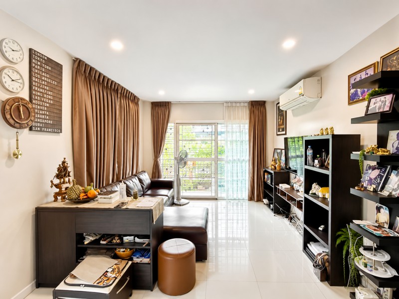 ประกาศฟรี! ซื้อ-ขาย-เช่า คอนโด บ้าน ทาวน์โฮม ที่ดิน และพื้นที่เชิงพาณิชย์ทั่วประเทศไทย ทุกทำเล ทุกงบประมาณ ไม่มีค่าใช้จ่าย ลงง่าย ขายไว เข้าถึงผู้ซื้อโดยตรง 4 275112pic3.jpg