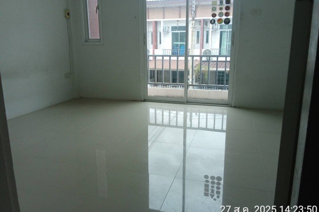 ประกาศฟรี! ซื้อ-ขาย-เช่า คอนโด บ้าน ทาวน์โฮม ที่ดิน และพื้นที่เชิงพาณิชย์ทั่วประเทศไทย ทุกทำเล ทุกงบประมาณ ไม่มีค่าใช้จ่าย ลงง่าย ขายไว เข้าถึงผู้ซื้อโดยตรง 4 275554pic3.jpg