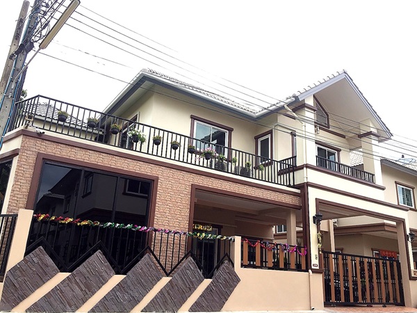 ประกาศฟรี! ซื้อ-ขาย-เช่า คอนโด บ้าน ทาวน์โฮม ที่ดิน และพื้นที่เชิงพาณิชย์ทั่วประเทศไทย ทุกทำเล ทุกงบประมาณ ไม่มีค่าใช้จ่าย ลงง่าย ขายไว เข้าถึงผู้ซื้อโดยตรง 26 ขายบ้านเดี่ยว-2-ชั้น-หมู่บ้านอิ่มอัมพรทาวน์-03.jpg