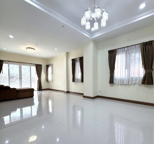 ประกาศฟรี! ซื้อ-ขาย-เช่า คอนโด บ้าน ทาวน์โฮม ที่ดิน และพื้นที่เชิงพาณิชย์ทั่วประเทศไทย ทุกทำเล ทุกงบประมาณ ไม่มีค่าใช้จ่าย ลงง่าย ขายไว เข้าถึงผู้ซื้อโดยตรง 5 323496pic4.jpg