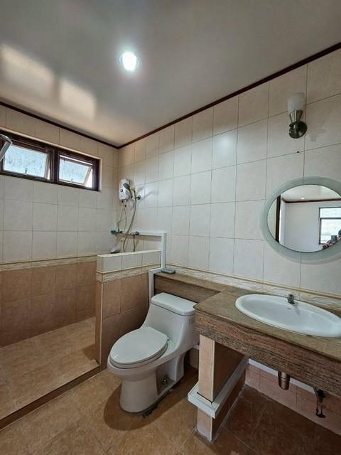 ประกาศฟรี! ซื้อ-ขาย-เช่า คอนโด บ้าน ทาวน์โฮม ที่ดิน และพื้นที่เชิงพาณิชย์ทั่วประเทศไทย ทุกทำเล ทุกงบประมาณ ไม่มีค่าใช้จ่าย ลงง่าย ขายไว เข้าถึงผู้ซื้อโดยตรง 5 529205pic4.jpg