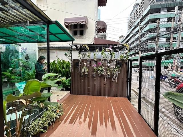 ประกาศฟรี! ซื้อ-ขาย-เช่า คอนโด บ้าน ทาวน์โฮม ที่ดิน และพื้นที่เชิงพาณิชย์ทั่วประเทศไทย ทุกทำเล ทุกงบประมาณ ไม่มีค่าใช้จ่าย ลงง่าย ขายไว เข้าถึงผู้ซื้อโดยตรง 3 530174pic2.jpg