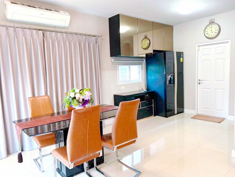 ประกาศฟรี! ซื้อ-ขาย-เช่า คอนโด บ้าน ทาวน์โฮม ที่ดิน และพื้นที่เชิงพาณิชย์ทั่วประเทศไทย ทุกทำเล ทุกงบประมาณ ไม่มีค่าใช้จ่าย ลงง่าย ขายไว เข้าถึงผู้ซื้อโดยตรง 5 323813pic4.jpg