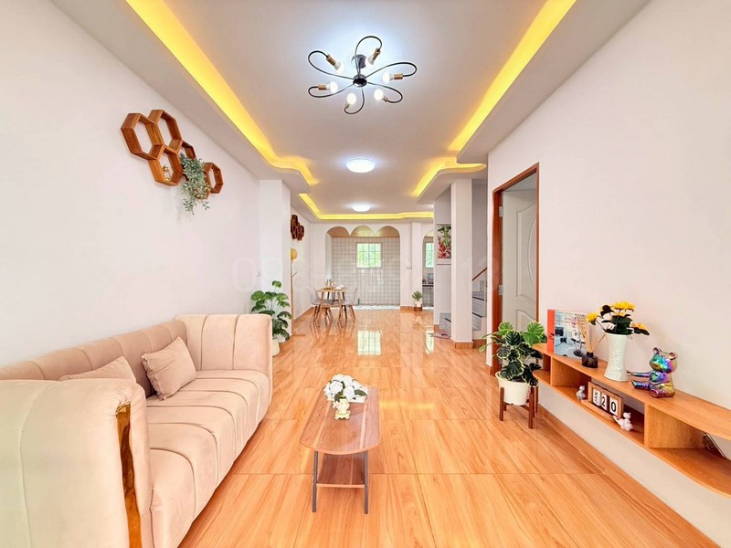 ประกาศฟรี! ซื้อ-ขาย-เช่า คอนโด บ้าน ทาวน์โฮม ที่ดิน และพื้นที่เชิงพาณิชย์ทั่วประเทศไทย ทุกทำเล ทุกงบประมาณ ไม่มีค่าใช้จ่าย ลงง่าย ขายไว เข้าถึงผู้ซื้อโดยตรง 4 323946pic3.jpg