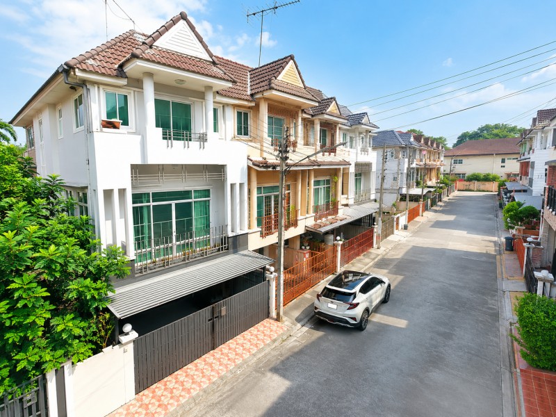 ประกาศฟรี! ซื้อ-ขาย-เช่า คอนโด บ้าน ทาวน์โฮม ที่ดิน และพื้นที่เชิงพาณิชย์ทั่วประเทศไทย ทุกทำเล ทุกงบประมาณ ไม่มีค่าใช้จ่าย ลงง่าย ขายไว เข้าถึงผู้ซื้อโดยตรง 3 279603pic2.jpg