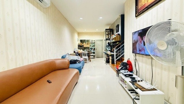 ประกาศฟรี! ซื้อ-ขาย-เช่า คอนโด บ้าน ทาวน์โฮม ที่ดิน และพื้นที่เชิงพาณิชย์ทั่วประเทศไทย ทุกทำเล ทุกงบประมาณ ไม่มีค่าใช้จ่าย ลงง่าย ขายไว เข้าถึงผู้ซื้อโดยตรง 4 295713pic3.jpg