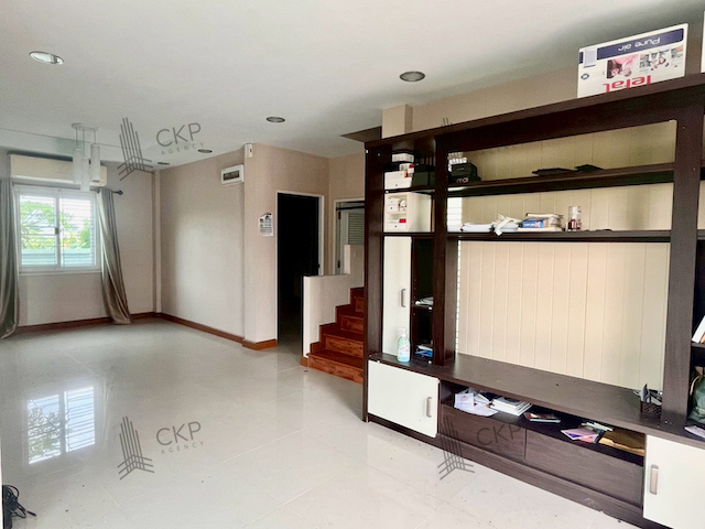 ประกาศฟรี! ซื้อ-ขาย-เช่า คอนโด บ้าน ทาวน์โฮม ที่ดิน และพื้นที่เชิงพาณิชย์ทั่วประเทศไทย ทุกทำเล ทุกงบประมาณ ไม่มีค่าใช้จ่าย ลงง่าย ขายไว เข้าถึงผู้ซื้อโดยตรง 5 292989pic4.jpg