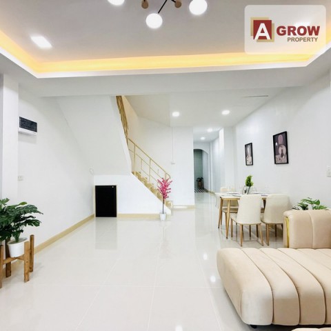 ประกาศฟรี! ซื้อ-ขาย-เช่า คอนโด บ้าน ทาวน์โฮม ที่ดิน และพื้นที่เชิงพาณิชย์ทั่วประเทศไทย ทุกทำเล ทุกงบประมาณ ไม่มีค่าใช้จ่าย ลงง่าย ขายไว เข้าถึงผู้ซื้อโดยตรง 5 324149pic4.jpg