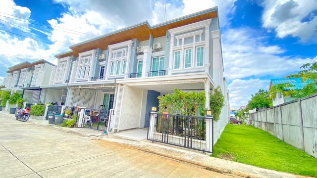 ประกาศฟรี! ซื้อ-ขาย-เช่า คอนโด บ้าน ทาวน์โฮม ที่ดิน และพื้นที่เชิงพาณิชย์ทั่วประเทศไทย ทุกทำเล ทุกงบประมาณ ไม่มีค่าใช้จ่าย ลงง่าย ขายไว เข้าถึงผู้ซื้อโดยตรง 5 324406pic4.jpg