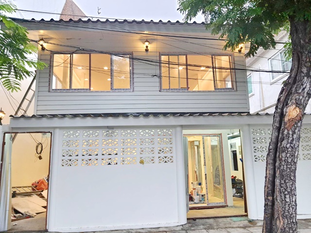 ประกาศฟรี! ซื้อ-ขาย-เช่า คอนโด บ้าน ทาวน์โฮม ที่ดิน และพื้นที่เชิงพาณิชย์ทั่วประเทศไทย ทุกทำเล ทุกงบประมาณ ไม่มีค่าใช้จ่าย ลงง่าย ขายไว เข้าถึงผู้ซื้อโดยตรง 2 324577pic1.jpg