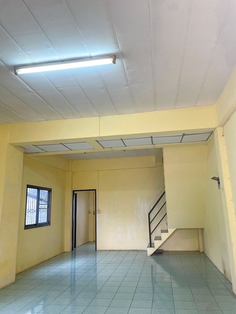 ประกาศฟรี! ซื้อ-ขาย-เช่า คอนโด บ้าน ทาวน์โฮม ที่ดิน และพื้นที่เชิงพาณิชย์ทั่วประเทศไทย ทุกทำเล ทุกงบประมาณ ไม่มีค่าใช้จ่าย ลงง่าย ขายไว เข้าถึงผู้ซื้อโดยตรง 5 17458pic4.jpg