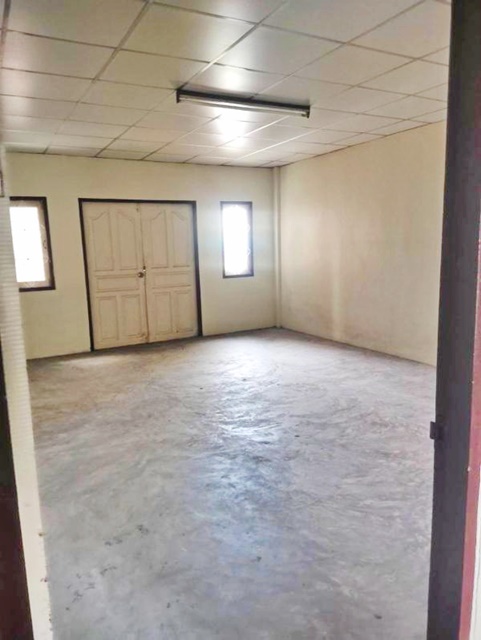 ประกาศฟรี! ซื้อ-ขาย-เช่า คอนโด บ้าน ทาวน์โฮม ที่ดิน และพื้นที่เชิงพาณิชย์ทั่วประเทศไทย ทุกทำเล ทุกงบประมาณ ไม่มีค่าใช้จ่าย ลงง่าย ขายไว เข้าถึงผู้ซื้อโดยตรง 5 20884pic4.jpg