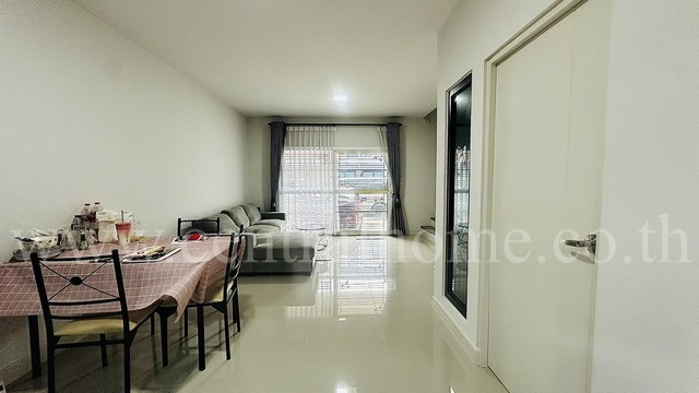 ประกาศฟรี! ซื้อ-ขาย-เช่า คอนโด บ้าน ทาวน์โฮม ที่ดิน และพื้นที่เชิงพาณิชย์ทั่วประเทศไทย ทุกทำเล ทุกงบประมาณ ไม่มีค่าใช้จ่าย ลงง่าย ขายไว เข้าถึงผู้ซื้อโดยตรง 5 277754pic4.jpg
