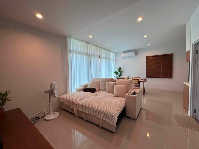 ประกาศฟรี! ซื้อ-ขาย-เช่า คอนโด บ้าน ทาวน์โฮม ที่ดิน และพื้นที่เชิงพาณิชย์ทั่วประเทศไทย ทุกทำเล ทุกงบประมาณ ไม่มีค่าใช้จ่าย ลงง่าย ขายไว เข้าถึงผู้ซื้อโดยตรง 5 284521pic4.jpg