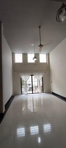 ประกาศฟรี! ซื้อ-ขาย-เช่า คอนโด บ้าน ทาวน์โฮม ที่ดิน และพื้นที่เชิงพาณิชย์ทั่วประเทศไทย ทุกทำเล ทุกงบประมาณ ไม่มีค่าใช้จ่าย ลงง่าย ขายไว เข้าถึงผู้ซื้อโดยตรง 3 275270pic2.jpg