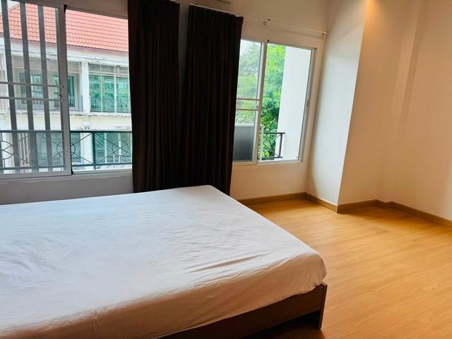ประกาศฟรี! ซื้อ-ขาย-เช่า คอนโด บ้าน ทาวน์โฮม ที่ดิน และพื้นที่เชิงพาณิชย์ทั่วประเทศไทย ทุกทำเล ทุกงบประมาณ ไม่มีค่าใช้จ่าย ลงง่าย ขายไว เข้าถึงผู้ซื้อโดยตรง 4 534149pic3.jpg