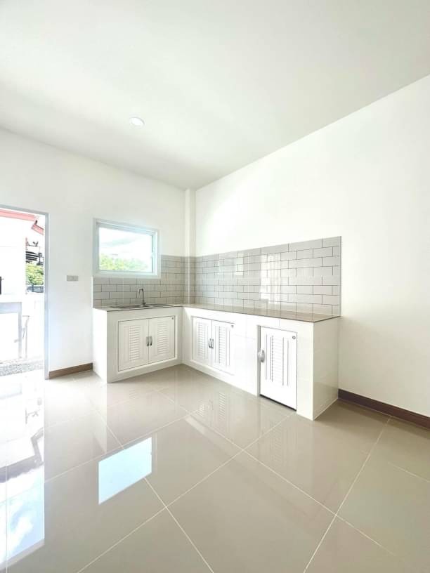 ประกาศฟรี! ซื้อ-ขาย-เช่า คอนโด บ้าน ทาวน์โฮม ที่ดิน และพื้นที่เชิงพาณิชย์ทั่วประเทศไทย ทุกทำเล ทุกงบประมาณ ไม่มีค่าใช้จ่าย ลงง่าย ขายไว เข้าถึงผู้ซื้อโดยตรง 5 168125pic4.jpg