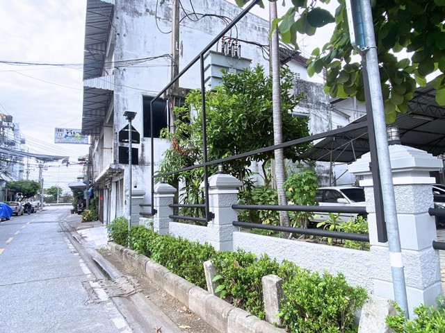 ประกาศฟรี! ซื้อ-ขาย-เช่า คอนโด บ้าน ทาวน์โฮม ที่ดิน และพื้นที่เชิงพาณิชย์ทั่วประเทศไทย ทุกทำเล ทุกงบประมาณ ไม่มีค่าใช้จ่าย ลงง่าย ขายไว เข้าถึงผู้ซื้อโดยตรง 5 11339pic4.jpg