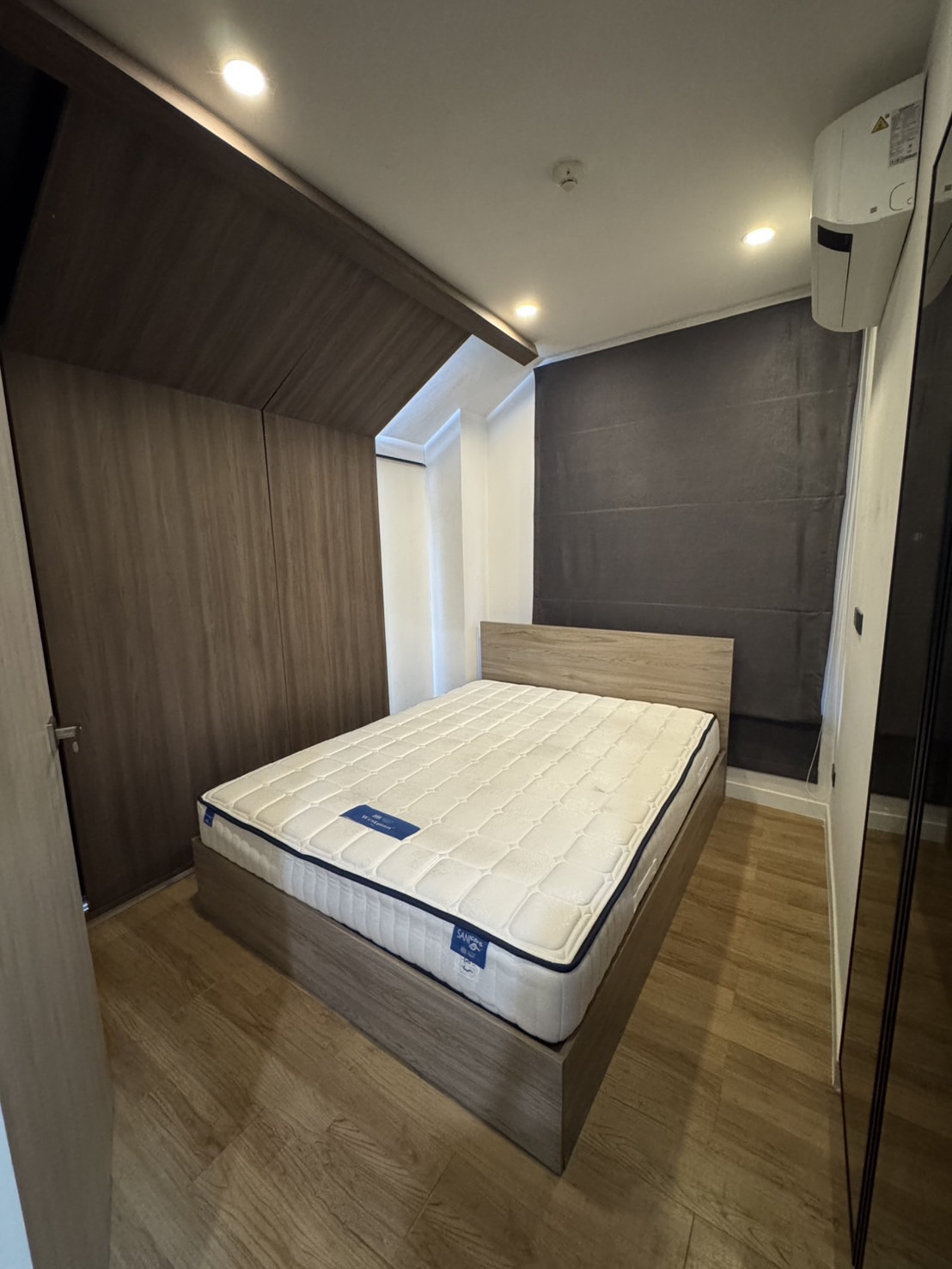 ประกาศฟรี! ซื้อ-ขาย-เช่า คอนโด บ้าน ทาวน์โฮม ที่ดิน และพื้นที่เชิงพาณิชย์ทั่วประเทศไทย ทุกทำเล ทุกงบประมาณ ไม่มีค่าใช้จ่าย ลงง่าย ขายไว เข้าถึงผู้ซื้อโดยตรง 3 327367pic2.jpg