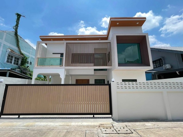 ประกาศฟรี! ซื้อ-ขาย-เช่า คอนโด บ้าน ทาวน์โฮม ที่ดิน และพื้นที่เชิงพาณิชย์ทั่วประเทศไทย ทุกทำเล ทุกงบประมาณ ไม่มีค่าใช้จ่าย ลงง่าย ขายไว เข้าถึงผู้ซื้อโดยตรง 2 534378pic1.jpg