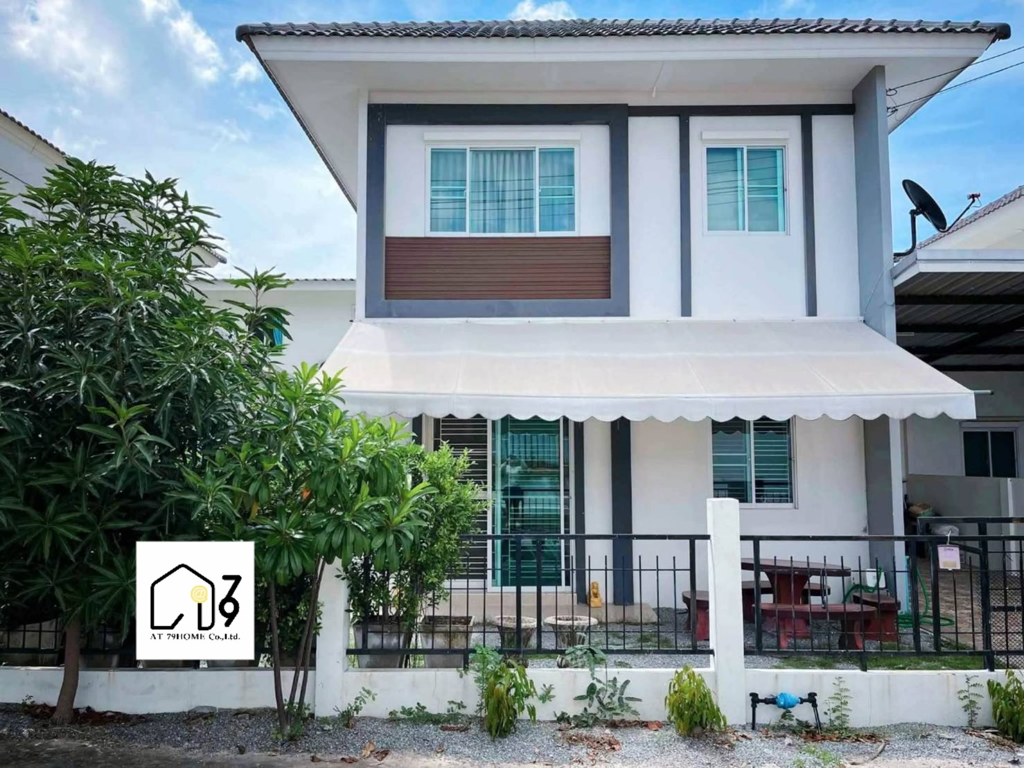ประกาศฟรี! ซื้อ-ขาย-เช่า คอนโด บ้าน ทาวน์โฮม ที่ดิน และพื้นที่เชิงพาณิชย์ทั่วประเทศไทย ทุกทำเล ทุกงบประมาณ ไม่มีค่าใช้จ่าย ลงง่าย ขายไว เข้าถึงผู้ซื้อโดยตรง 2 297047pic1.jpg