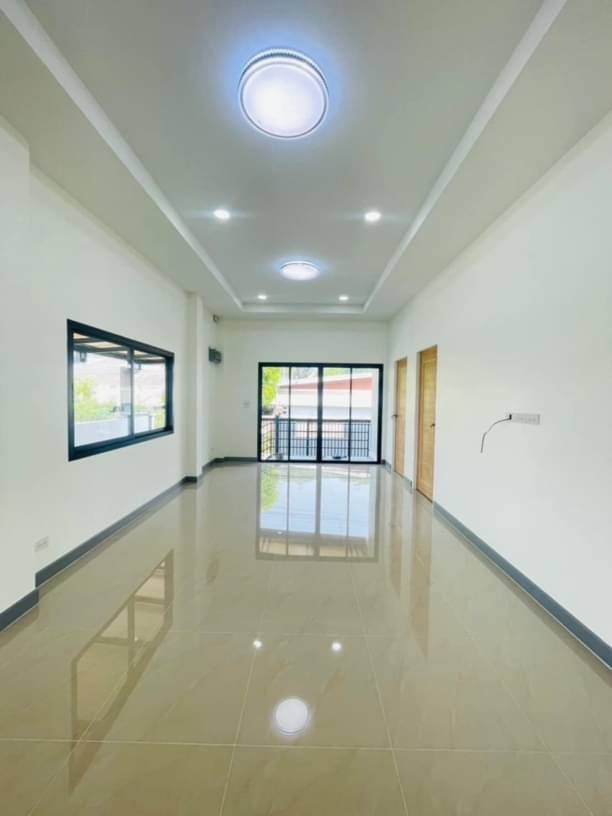 ประกาศฟรี! ซื้อ-ขาย-เช่า คอนโด บ้าน ทาวน์โฮม ที่ดิน และพื้นที่เชิงพาณิชย์ทั่วประเทศไทย ทุกทำเล ทุกงบประมาณ ไม่มีค่าใช้จ่าย ลงง่าย ขายไว เข้าถึงผู้ซื้อโดยตรง 4 168222pic3.jpg