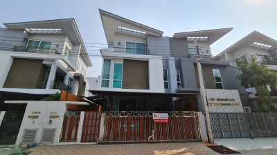 ประกาศฟรี! ซื้อ-ขาย-เช่า คอนโด บ้าน ทาวน์โฮม ที่ดิน และพื้นที่เชิงพาณิชย์ทั่วประเทศไทย ทุกทำเล ทุกงบประมาณ ไม่มีค่าใช้จ่าย ลงง่าย ขายไว เข้าถึงผู้ซื้อโดยตรง 2 328112pic1.jpg