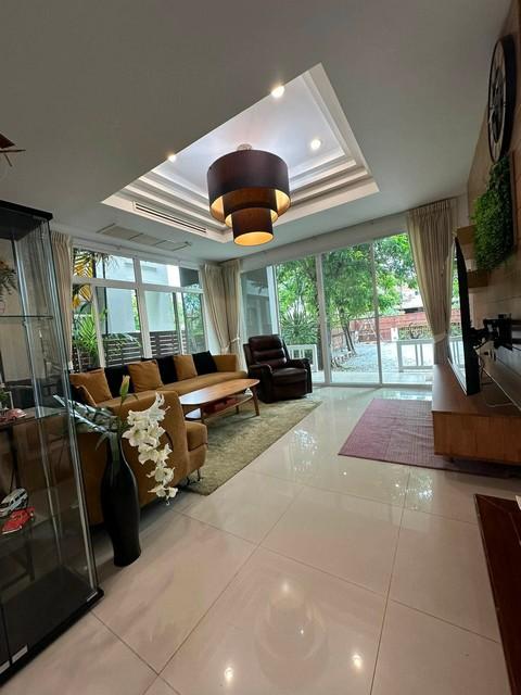 ประกาศฟรี! ซื้อ-ขาย-เช่า คอนโด บ้าน ทาวน์โฮม ที่ดิน และพื้นที่เชิงพาณิชย์ทั่วประเทศไทย ทุกทำเล ทุกงบประมาณ ไม่มีค่าใช้จ่าย ลงง่าย ขายไว เข้าถึงผู้ซื้อโดยตรง 4 534250pic3.jpg