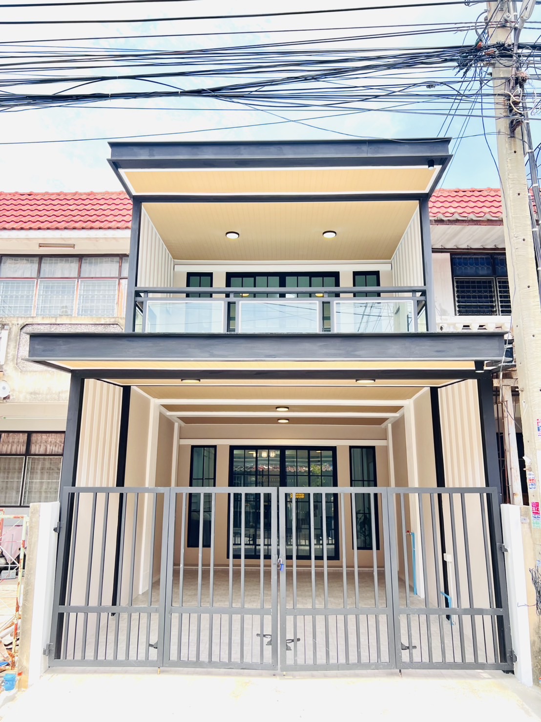 ประกาศฟรี! ซื้อ-ขาย-เช่า คอนโด บ้าน ทาวน์โฮม ที่ดิน และพื้นที่เชิงพาณิชย์ทั่วประเทศไทย ทุกทำเล ทุกงบประมาณ ไม่มีค่าใช้จ่าย ลงง่าย ขายไว เข้าถึงผู้ซื้อโดยตรง 2 328844pic1.jpg