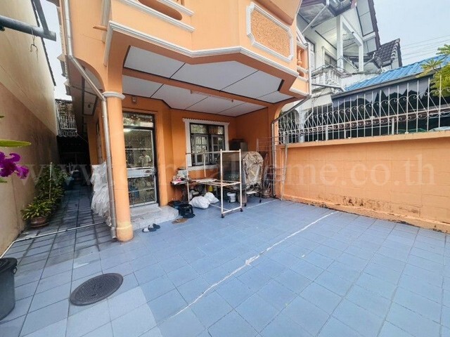 ประกาศฟรี! ซื้อ-ขาย-เช่า คอนโด บ้าน ทาวน์โฮม ที่ดิน และพื้นที่เชิงพาณิชย์ทั่วประเทศไทย ทุกทำเล ทุกงบประมาณ ไม่มีค่าใช้จ่าย ลงง่าย ขายไว เข้าถึงผู้ซื้อโดยตรง 3 297740pic2.jpg
