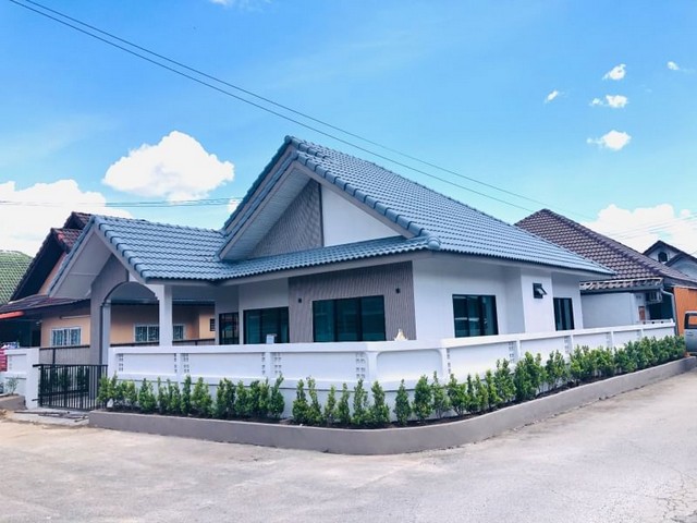 ประกาศฟรี! ซื้อ-ขาย-เช่า คอนโด บ้าน ทาวน์โฮม ที่ดิน และพื้นที่เชิงพาณิชย์ทั่วประเทศไทย ทุกทำเล ทุกงบประมาณ ไม่มีค่าใช้จ่าย ลงง่าย ขายไว เข้าถึงผู้ซื้อโดยตรง 4 169337pic3.jpg